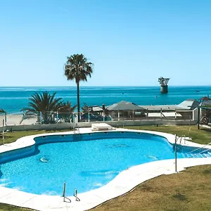 beachfront-exclusivo-apartamento-en-primera-linea-de-playa.es-andalucia.com/
